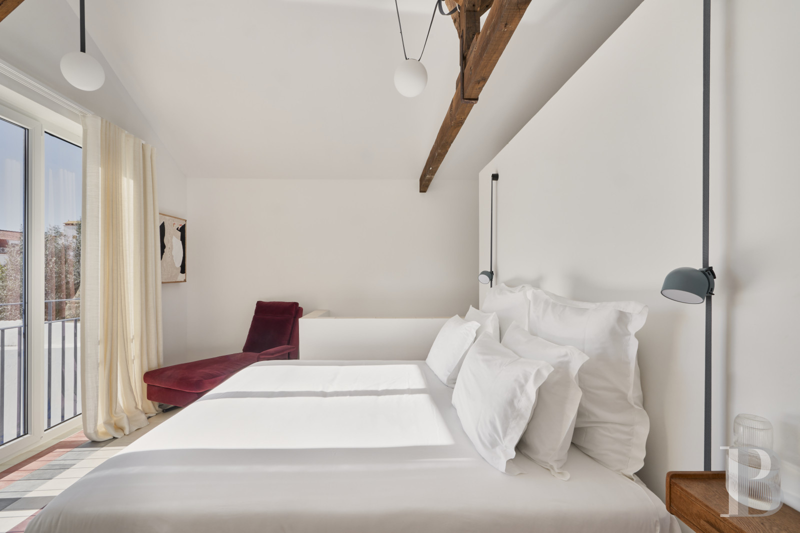 An old house renovated in contemporary design style in Alcácer do Sal, in the Alentejo region  - photo  n°40